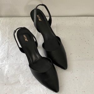 Black size 10 Slingback 3” heal
